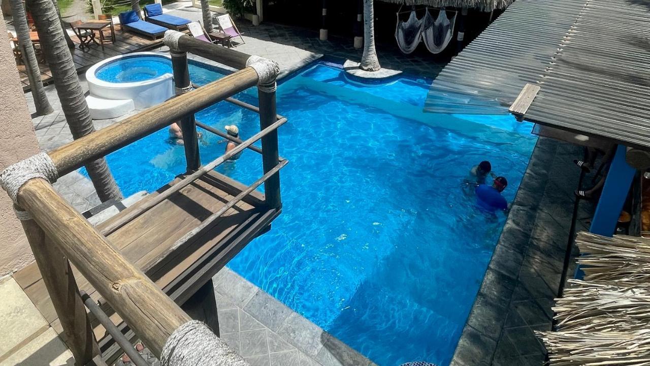 Johnnys Place Hotel 몬테리코 외부 사진
