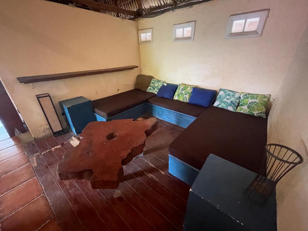 Johnnys Place Hotel 몬테리코 외부 사진