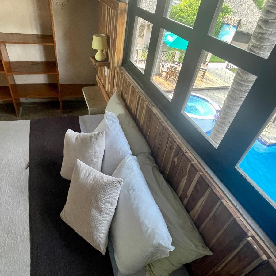 Johnnys Place Hotel 몬테리코 외부 사진