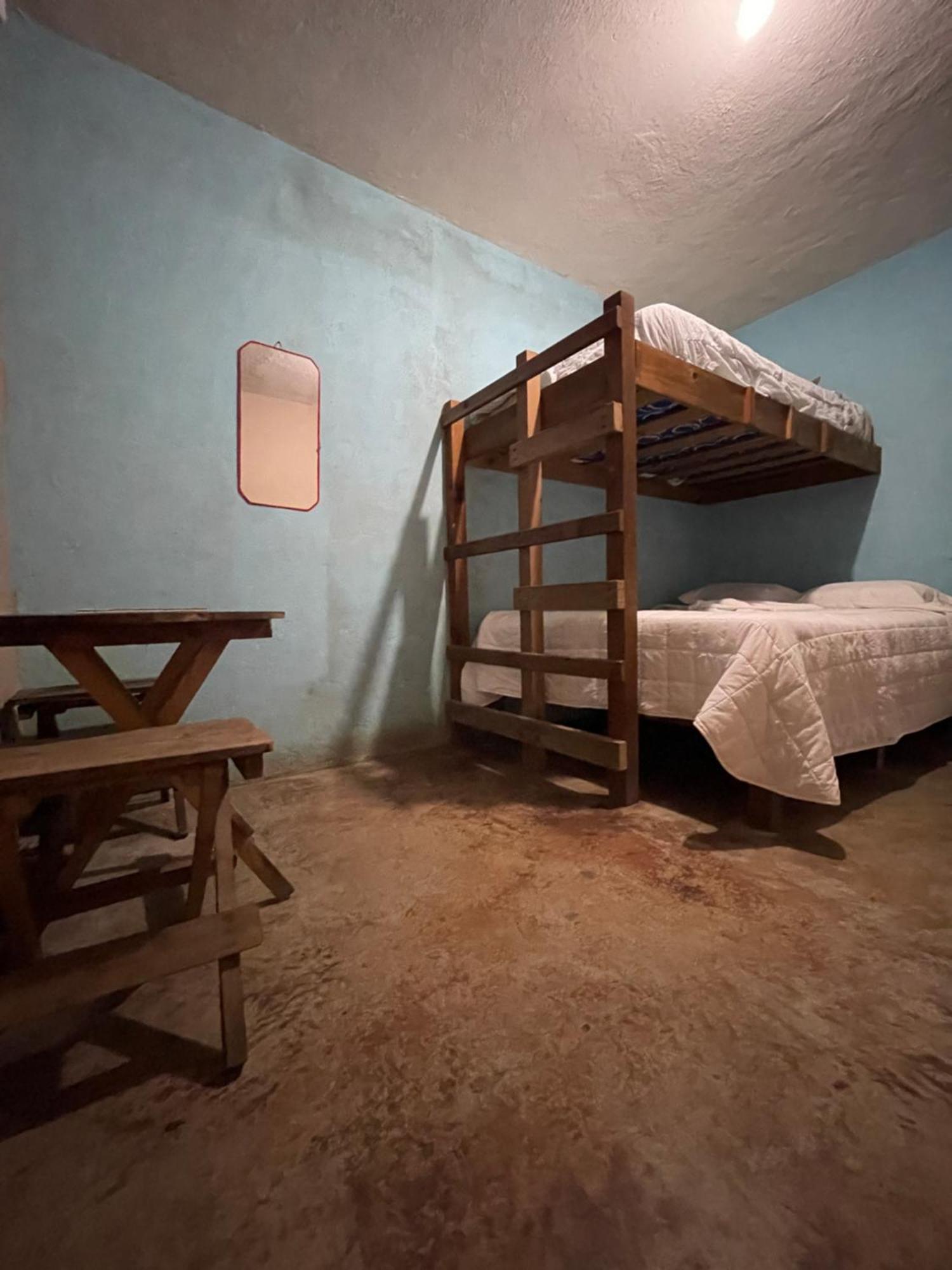 Johnnys Place Hotel 몬테리코 외부 사진
